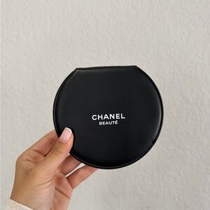 CHANEL Beauté Black Leather Compact Mirror